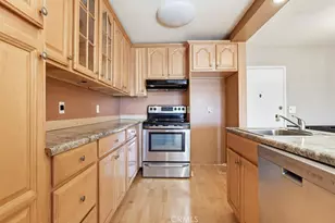 5585 E Pacific Coast Hwy, Long Beach, CA 90804 - Photo 17