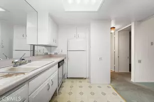 13361 El Dorado Dr, Seal Beach, CA 90740 - Photo 17