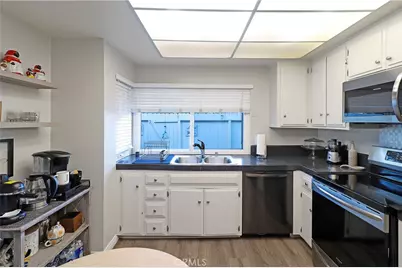 1318 Victoria, Fullerton, CA 92831 - Photo 9