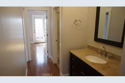 432 E 6th Street, Long Beach, CA 90802 - Photo 17