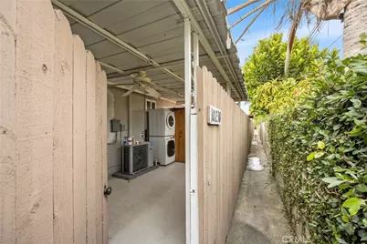 10238 Disney, Huntington Beach, CA 92646 - Photo 17