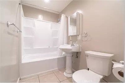 2699 E 20th, Signal Hill, CA 90755 - Photo 15