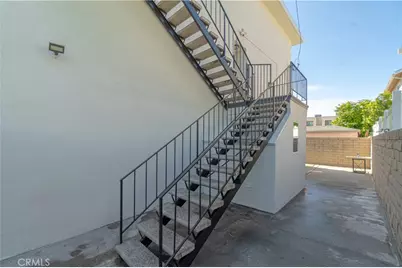 2699 E 20th, Signal Hill, CA 90755 - Photo 19