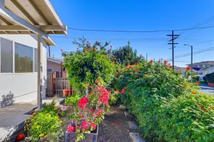1086 W 13th, San Pedro, CA 90731 - Photo 5