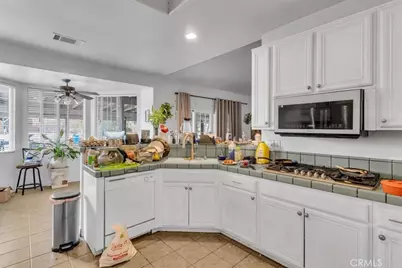 12008 Sierra Vista, Phelan, CA 92371 - Photo 9