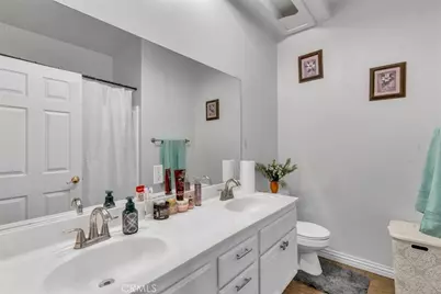 12008 Sierra Vista, Phelan, CA 92371 - Photo 19