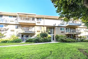 2390 Via Mariposa, Laguna Woods, CA 92637 - Photo 17