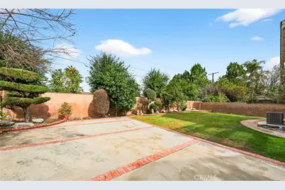 19361 Plummer Street, Northridge, CA 91324 - Photo 9