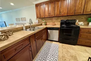 5104 Marina Pacifica Dr, Long Beach, CA 90803 - Photo 5