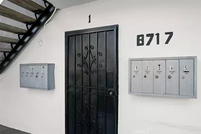 8717 Avalon, Los Angeles, CA 90003 - Photo 5