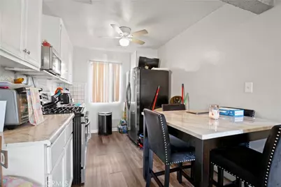 8711 Avalon, Los Angeles, CA 90003 - Photo 19