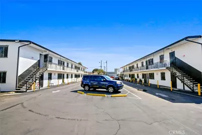 8711 Avalon, Los Angeles, CA 90003 - Photo 9