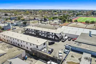 8711 Avalon, Los Angeles, CA 90003 - Photo 37