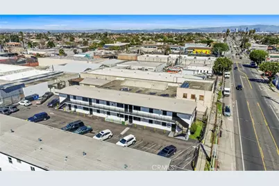 8711 Avalon, Los Angeles, CA 90003 - Photo 41