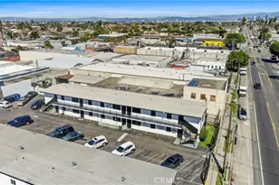 8711 Avalon, Los Angeles, CA 90003 - Photo 41