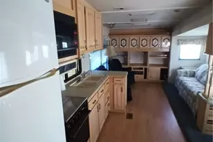 1295 Cawston, Hemet, CA 92545 - Photo 9