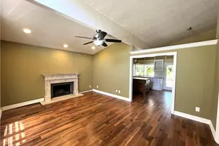 29457 Greengrass Ct, Agoura Hills, CA 91301 - Photo 5