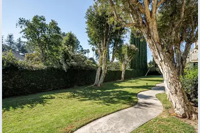 426 W 1st, Tustin, CA 92780 - Photo 25