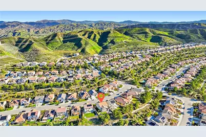 19532 Martellus, Saugus, CA 91350 - Photo 61