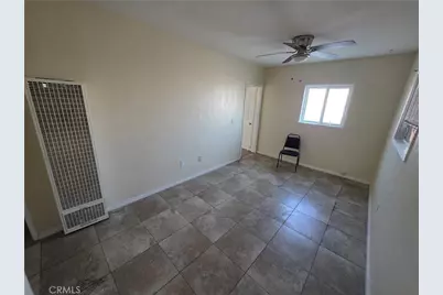 8858 Flower, Bellflower, CA 90706 - Photo 5