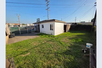 8858 Flower, Bellflower, CA 90706 - Photo 11
