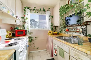 619 N Bristol, Santa Ana, CA 92703 - Photo 11