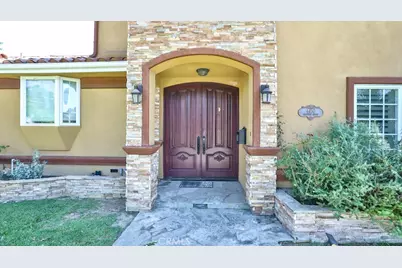 4704 E Centralia Street, Long Beach, CA 90808 - Photo 3