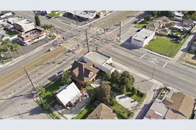 809 S Willowbrook, Compton, CA 90220 - Photo 21