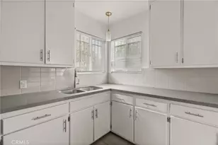 154 E 82nd Pl, Los Angeles, CA 90003 - Photo 13