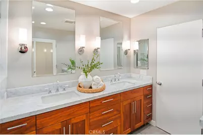 350 Pomona Avenue, Long Beach, CA 90803 - Photo 17