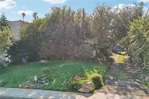 1652 Voorhees, Manhattan Beach, CA 90266 - Photo 53