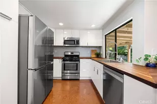 22561 Tula Dr, Saugus, CA 91350 - Photo 17