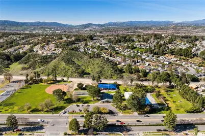 22561 Tula Drive, Saugus, CA 91350 - Photo 45