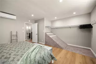 2452 Chelsea Pl, Santa Monica, CA 90404 - Photo 17