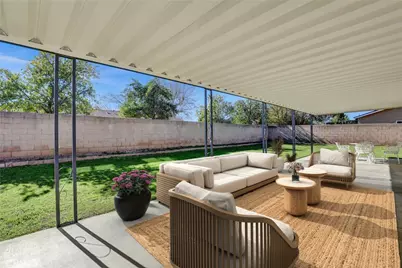 877 Wedgewood Court, Rialto, CA 92376 - Photo 21