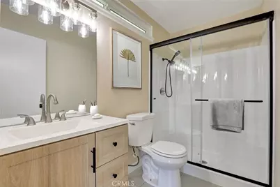 877 Wedgewood Court, Rialto, CA 92376 - Photo 15