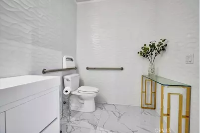 300 E 4th Street #103, Long Beach, CA 90802 - Photo 23