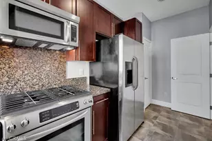300 E 4th St, Long Beach, CA 90802 - Photo 31