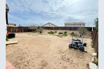 13831 Coolidge, Oak Hills, CA 92344 - Photo 21