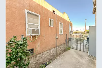 947 S Sunol Drive, Los Angeles, CA 90023 - Photo 9