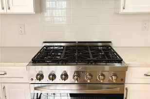 6515 Cimarron, Los Angeles, CA 90047 - Photo 13