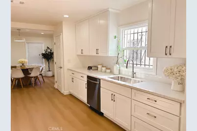 6515 Cimarron, Los Angeles, CA 90047 - Photo 11