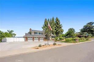 30746 E Sunset Dr, Redlands, CA 92373 - Photo 7