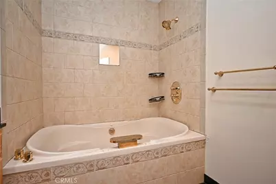 100 Gaven St, San Francisco, CA 94134 - Photo 25