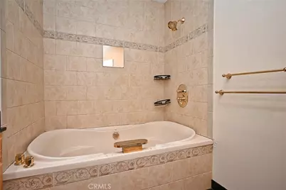 100 Gaven St, San Francisco, CA 94134 - Photo 25