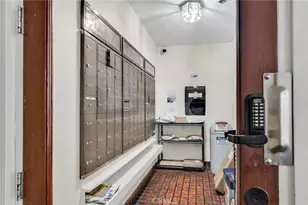 4260 Via Arbolada, Los Angeles, CA 90042 - Photo 27