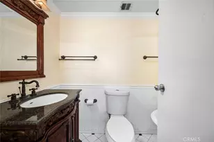 525 E Seaside Way, Long Beach, CA 90802 - Photo 17