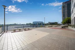 525 E Seaside Way, Long Beach, CA 90802 - Photo 31