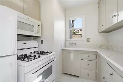 650 Roycroft, Long Beach, CA 90814 - Photo 37