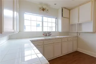 1111 W 54th, Los Angeles, CA 90037 - Photo 9